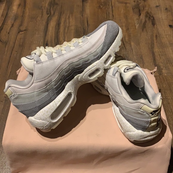 Nike Air Max 95 QS Shoes Milky white (Premium) - Picture 2 of 14